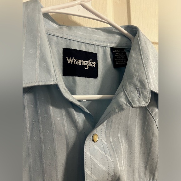 Men’s Wrangler Vintage Button Down - Picture 2 of 3